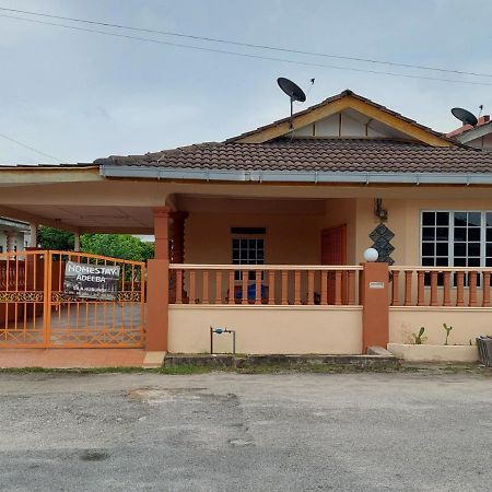 Adeeba Homestay 콴탄 외부 사진