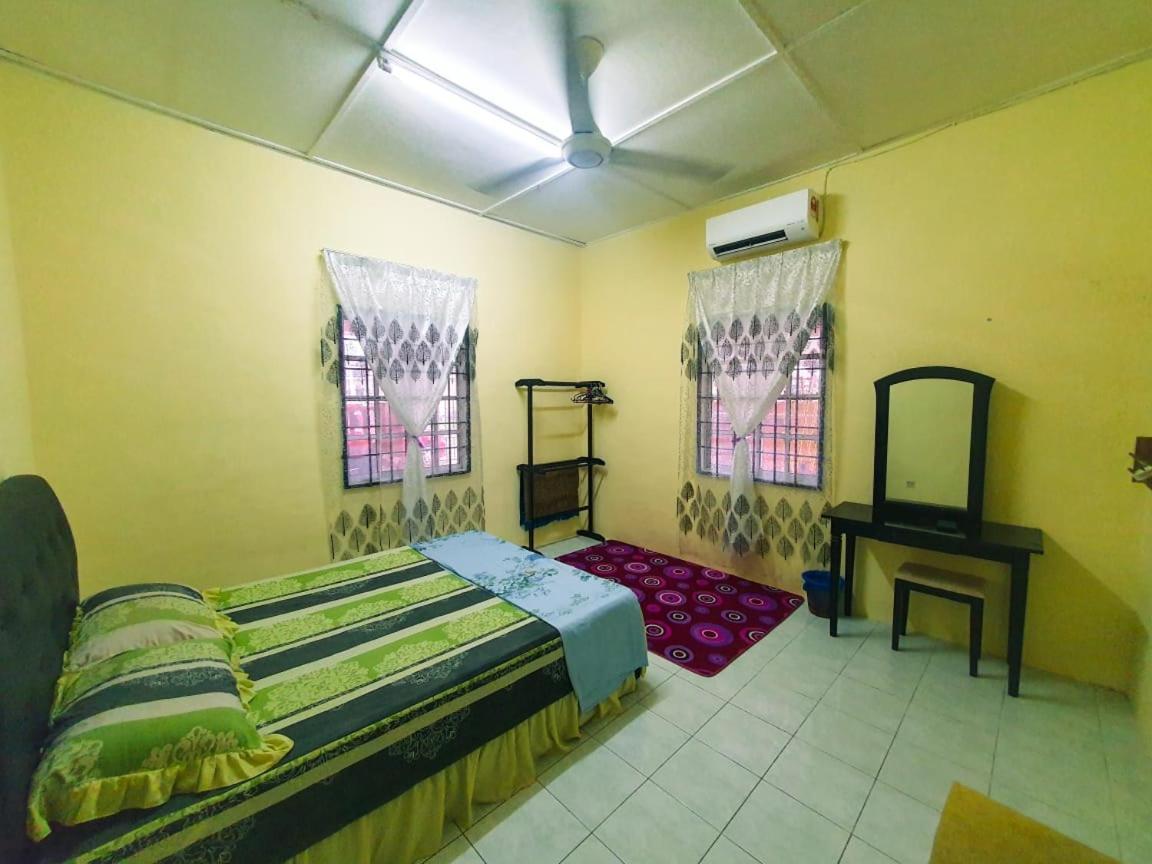 Adeeba Homestay 콴탄 외부 사진